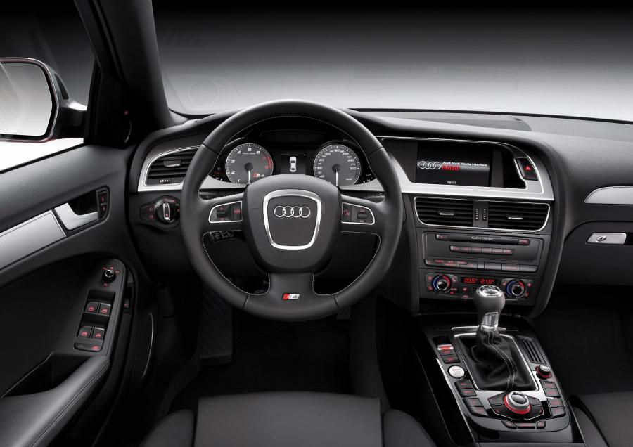 Торпедо Audi S4 Sedan (B8, 8K) 2009 года  (WW) (фото 49 из 55)